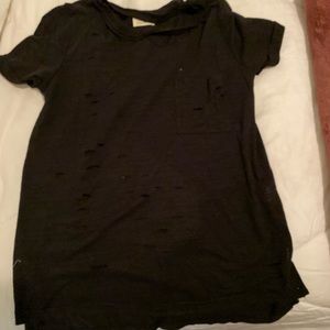 Black distressed tee